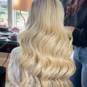BELLAMI Blonde Clip Extensions 22in 240g
